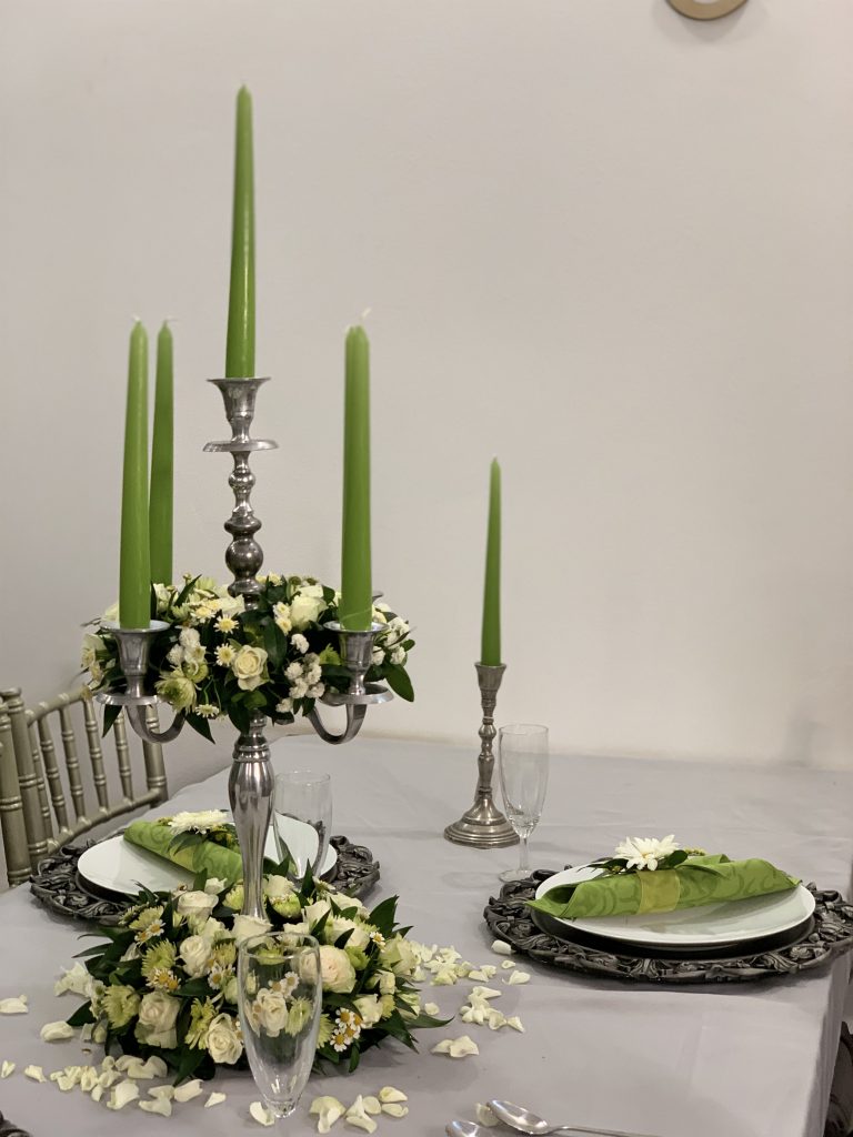 esküvői asztal dekoráció